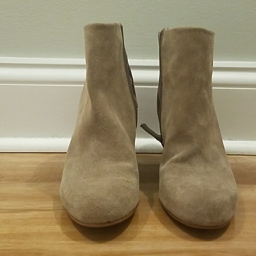 Fall/Spring Ankle Boots - Picture 3 of 4